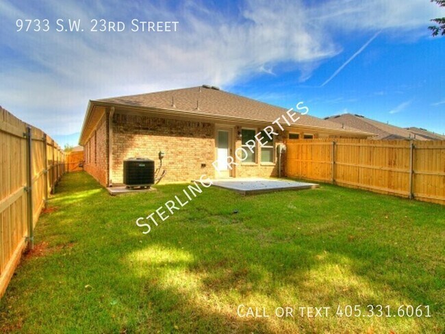 Building Photo - 9733 SW 23rd St
