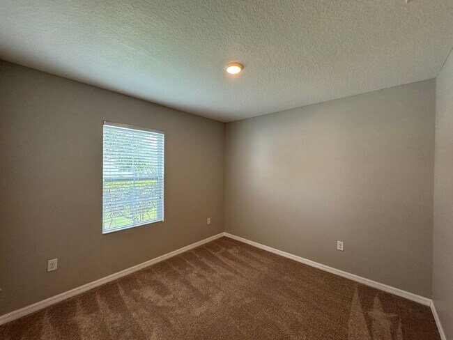 Building Photo - Beautiful 4 BR / 2 BA Home in Winter Haven!