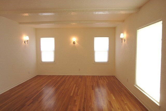 Building Photo - 90 Cleaves Ave