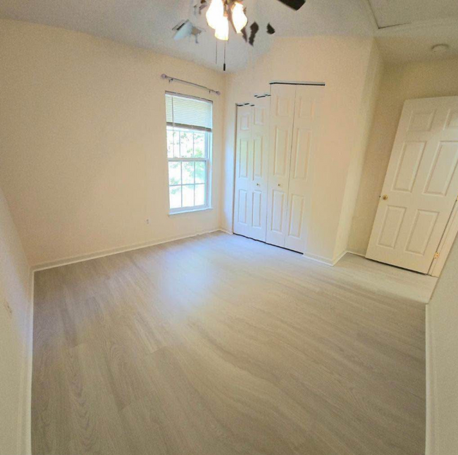Building Photo - 8811 Carpenters Hall Dr