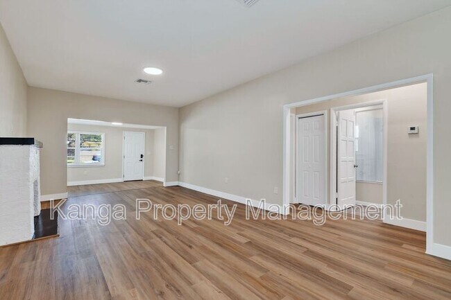 Building Photo - 3714 Morton Ave