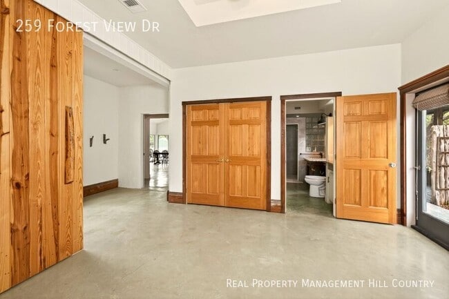 Building Photo - 259 Forest View Dr