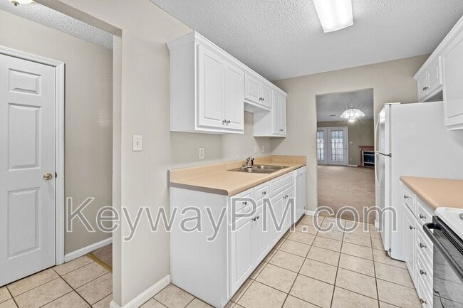 Building Photo - 2011 Summer Valley Way