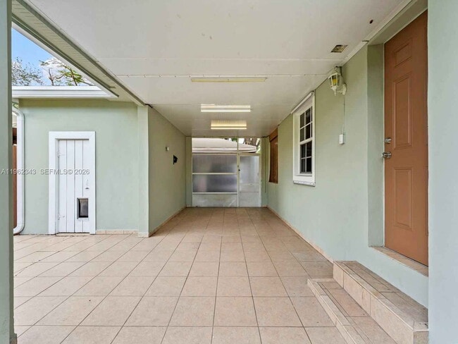 Building Photo - Southwest 47th Street, Miami, FL 33155 - 3 BR 1 BA single-family home
