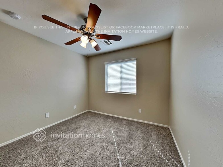 Building Photo - 17503 W Lisbon Ln