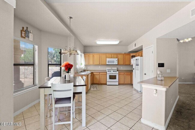 Building Photo - 3621 Tierra Bahia Dr