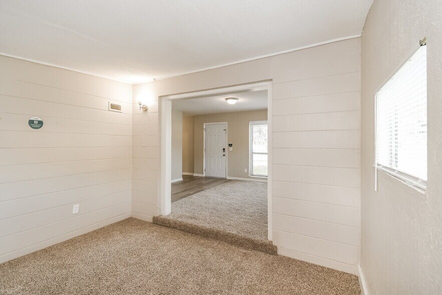 Building Photo - 5135 Archery Ave