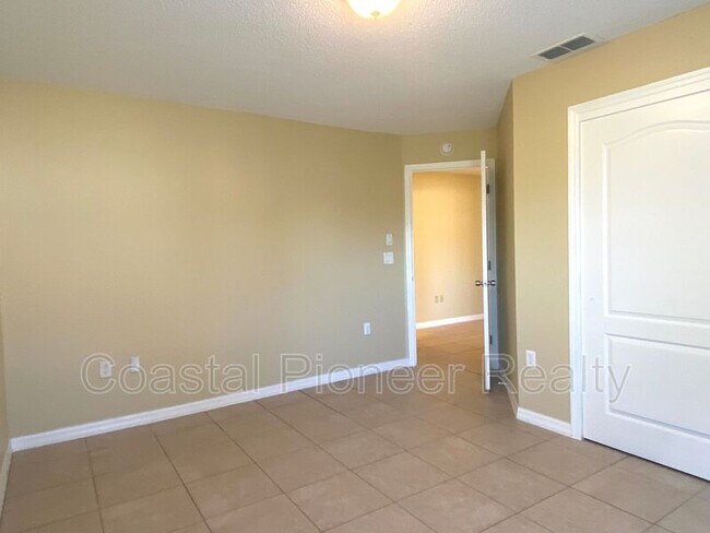 Building Photo - 5156 Florentine Ct
