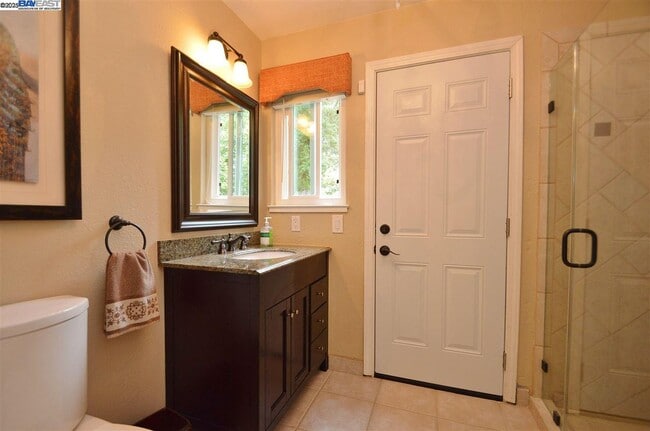 Building Photo - 2051 Pebble Dr