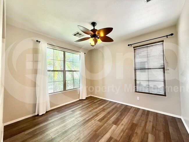 Building Photo - 2849 E Fandango Dr