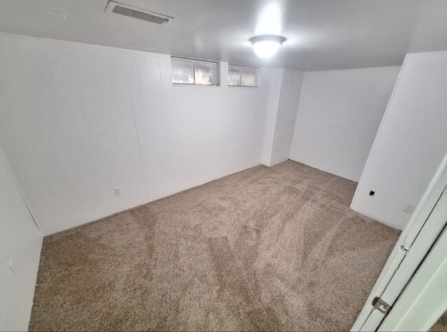 Building Photo - Spacious 5-Bedroom Home in Quiet Delta Nei...