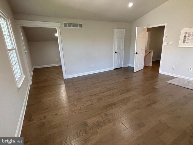 Building Photo - 34 Ironwood Dr