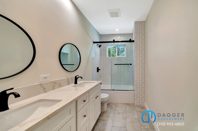 Building Photo - 2800 Winter St