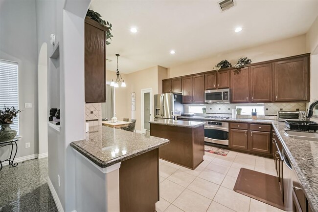 Building Photo - 24919 Ginger Ranch Dr