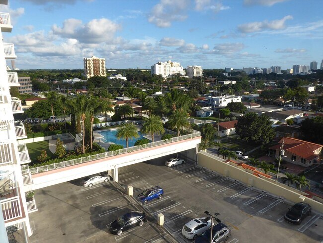 Building Photo - 3000 Coral Way