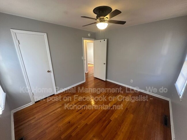 Building Photo - 5216 NE 44th St