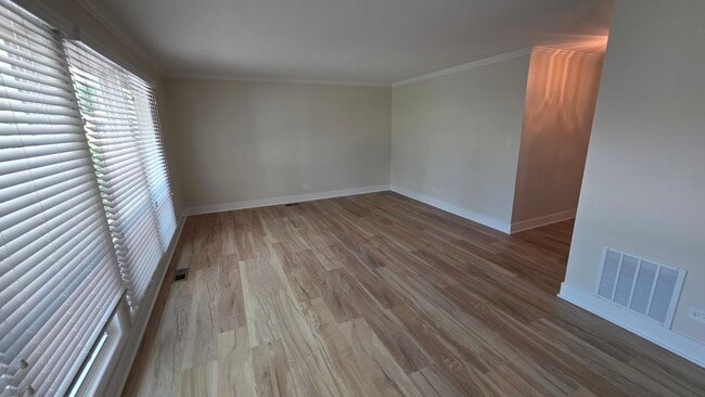 Building Photo - 720 Alcoa Ln