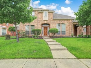 Building Photo - 1041 Crystal Lake Dr