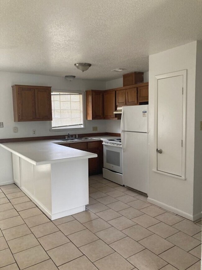 Building Photo - Gulfport 3 Bedroom