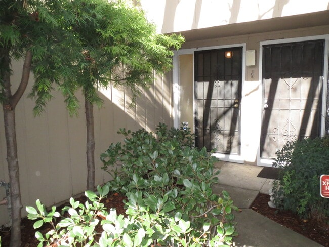 Building Photo - 41 Astrida Dr