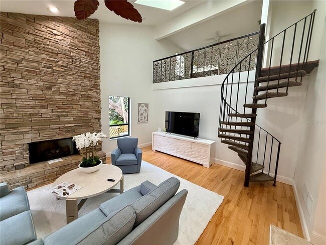 Building Photo - 3111 Bayou Sound