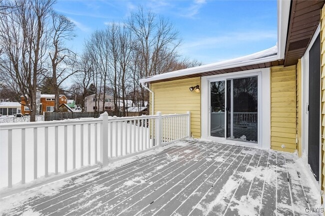 Building Photo - 941 Jamesville Ave