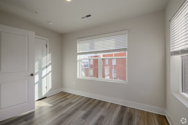 Building Photo - 1801 Guilford Ave