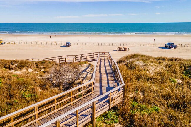 Building Photo - 1412 Eleventh Street-SI FL2-ID1023183P