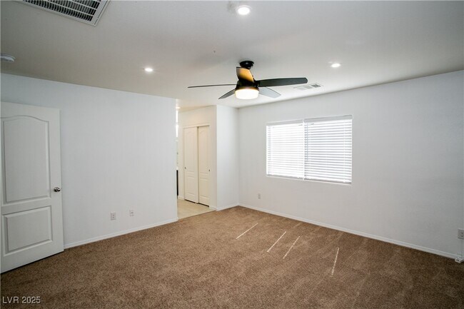 Building Photo - 7927 Bartlett Peak St