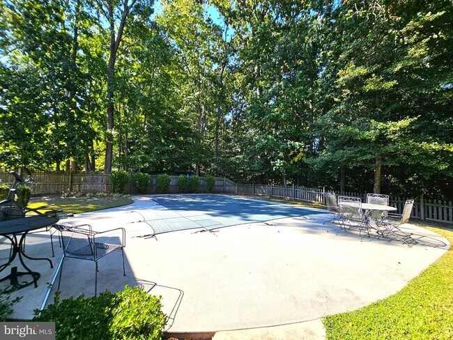Building Photo - 5641 Scottish Highlands Cir
