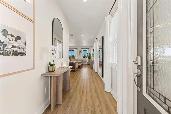 Building Photo - 284 Southfield St