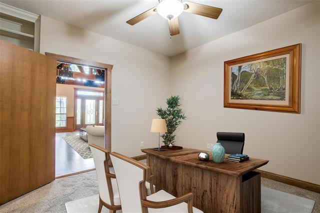 Building Photo - 218 River Oaks