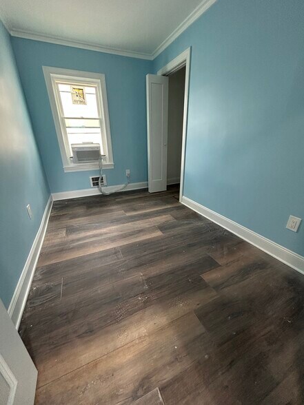 Building Photo - 51 Franklin Ave