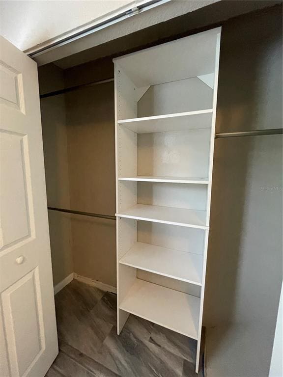 Building Photo - 7218 E Bank Dr