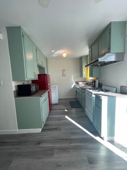 Building Photo - 2929 Okell Dr