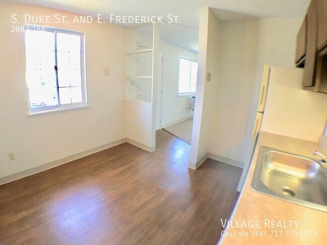 Building Photo - 119 S Duke St