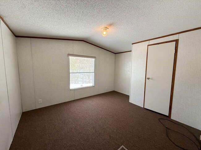 Building Photo - 531 Daniel Webster Hwy