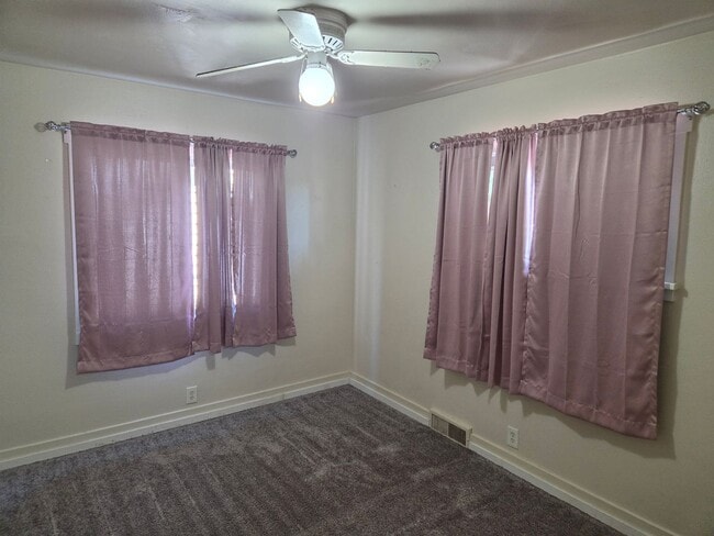 Building Photo - Great Northside 4 bed 2 bath home
