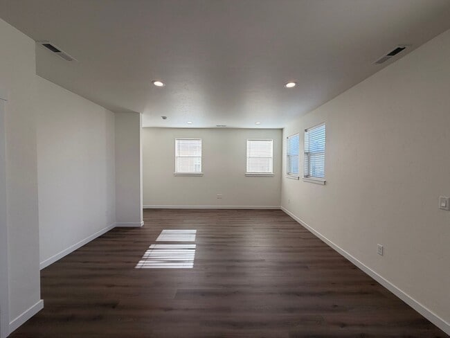 Building Photo - Beautiful New Construction- 3 bed, 2.5 ba, Quartz Countertops & Fenced Backyard