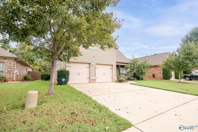 Building Photo - 110 Wolf Creek Trail SW