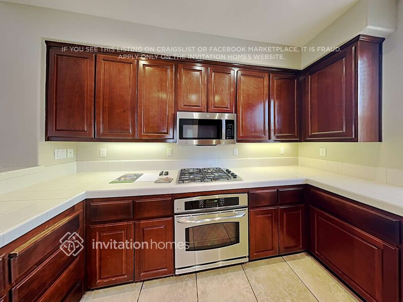 Building Photo - 6082 Ashwell Way