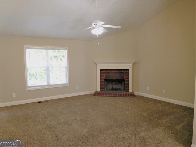 Building Photo - 3202 Keenly Ives Ct NE