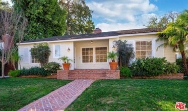 Building Photo - 15440 Dickens St