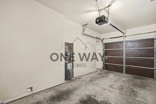 Building Photo - 1126 W Elliot Rd