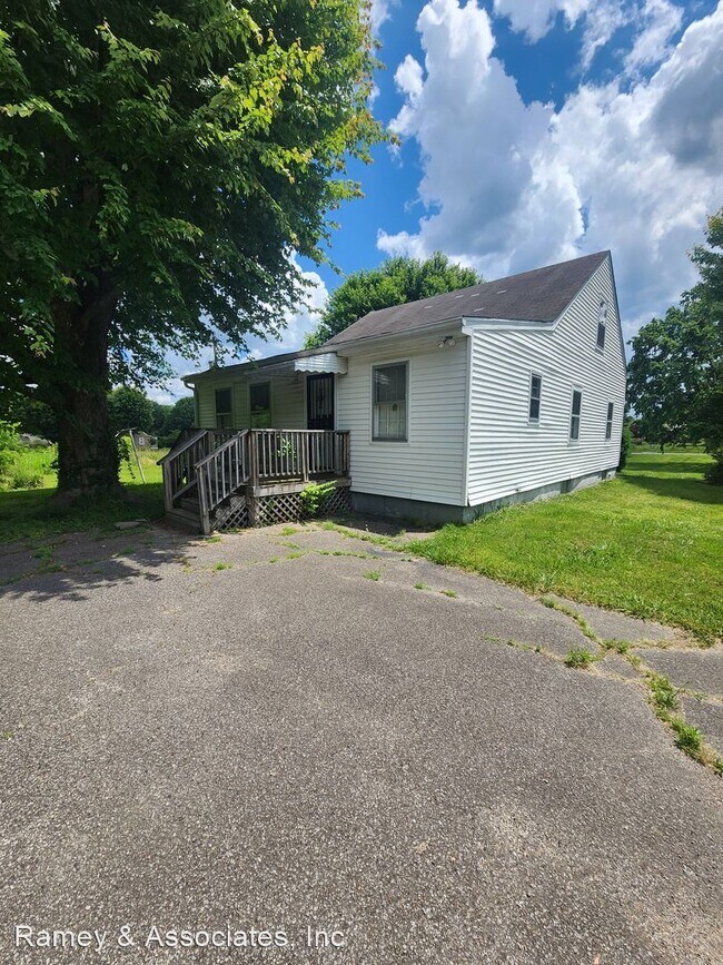 Building Photo - 3 br, 1 bath House - 10300 Blue Lick Road