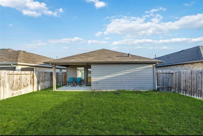 Building Photo - 16684 Lonely Pines Dr