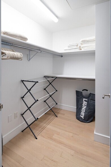 Building Photo - 135 W 27th St