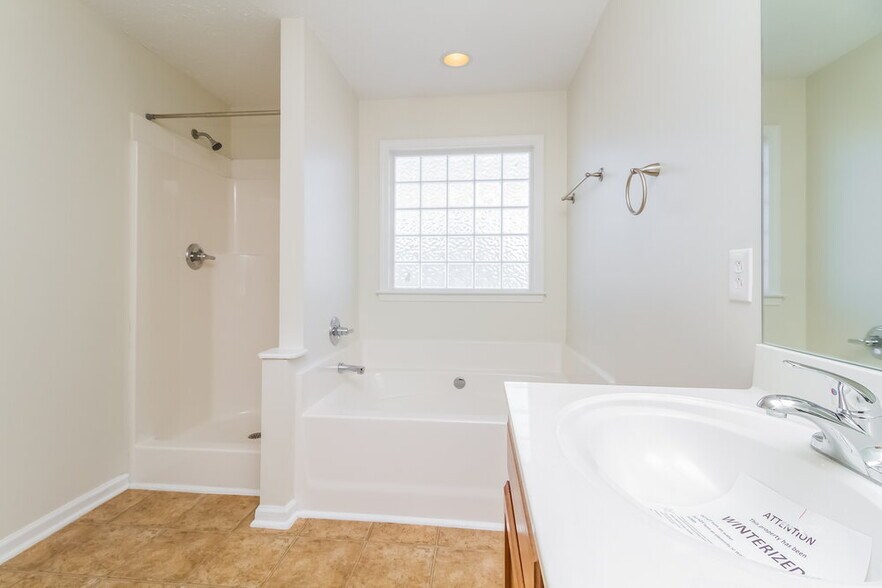 Building Photo - 3432 Hamberton Cir