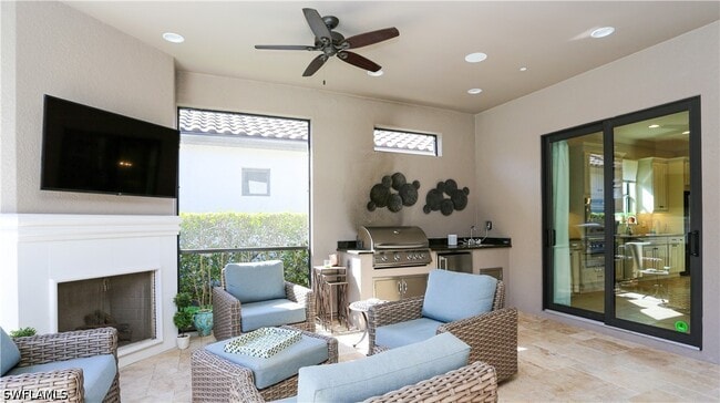 Building Photo - 10155 Coconut Rd