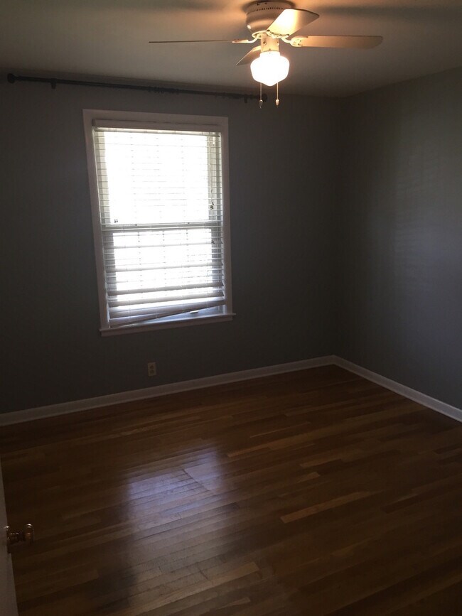 Building Photo - GREAT LOCATION!! Nicely updated home!!